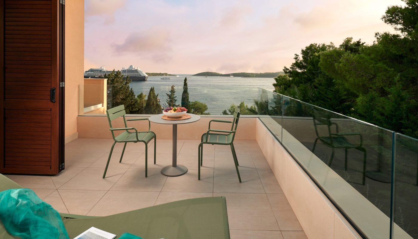 _NZ67322_ivanisevicivan.com