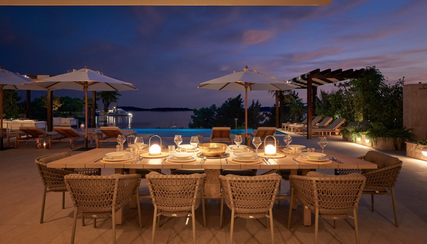 _NZ67735_ivanisevicivan.com