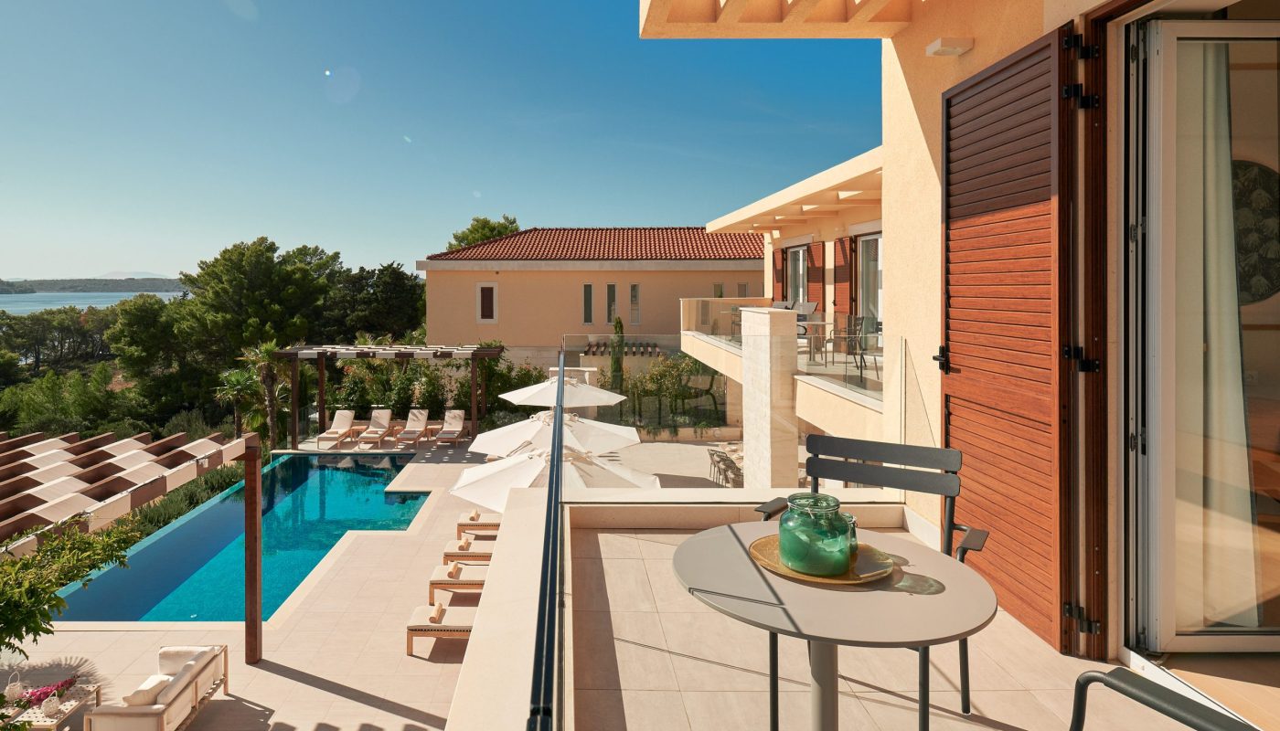 _NZ68011_ivanisevicivan.com